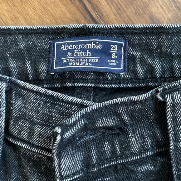 Abercrombie Ultra High Rise Jeans Washed Black with Zipper - Picture 4 of 7